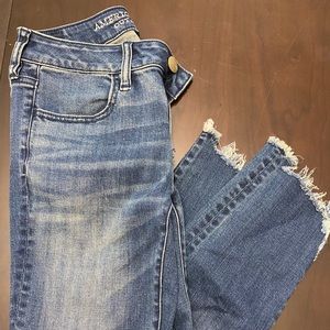 Women size 4 skinny Jeans American Eagle